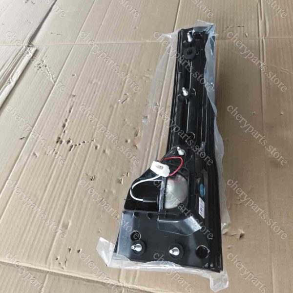 605000203ab tail gate light left tail gate 14