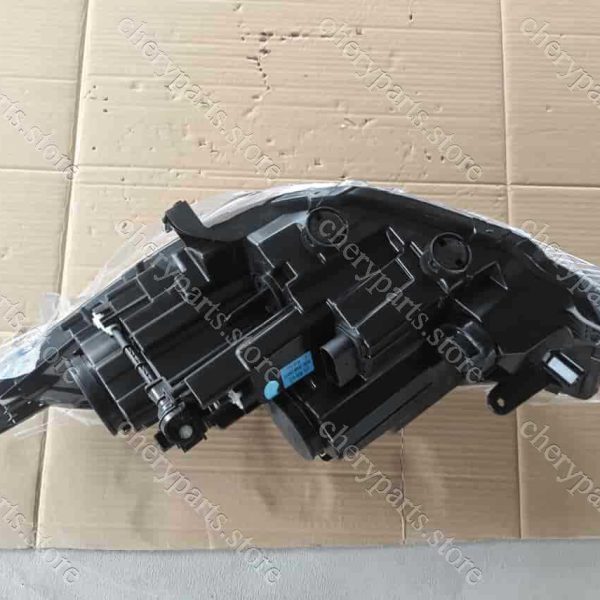 605000635aa head light right 84