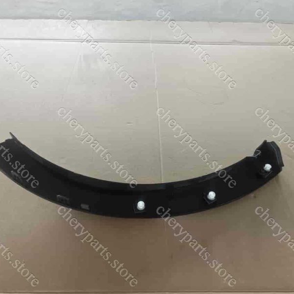 609002513aa rear wheel arch trim right 1604