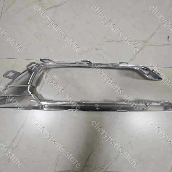 f01-2803518 front right daytime running light mouldin 322