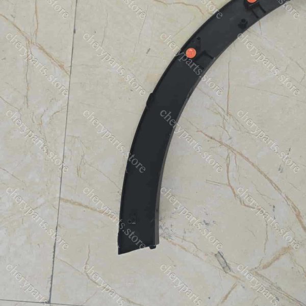 f01-5500120 trim panel-front wheel guard right 411