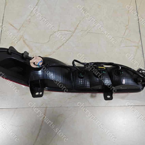 f08-4433010fl taillight-left 595