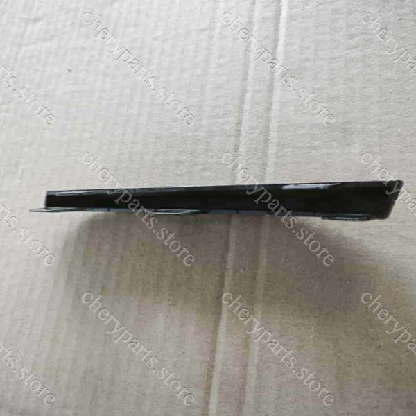 f16-2803552ca-dq grille bright strip 6-dq 1651