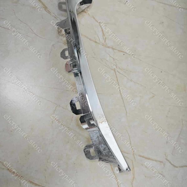 f18-2803513 trim stripe-cover of drl left 959