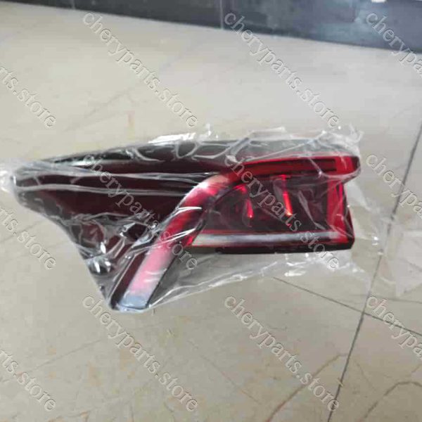 f18-4433010 rear tail light-left 1074