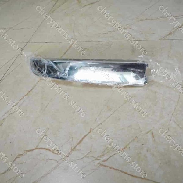 f20-2804513 mid brightstrip-rear bumper right 1213