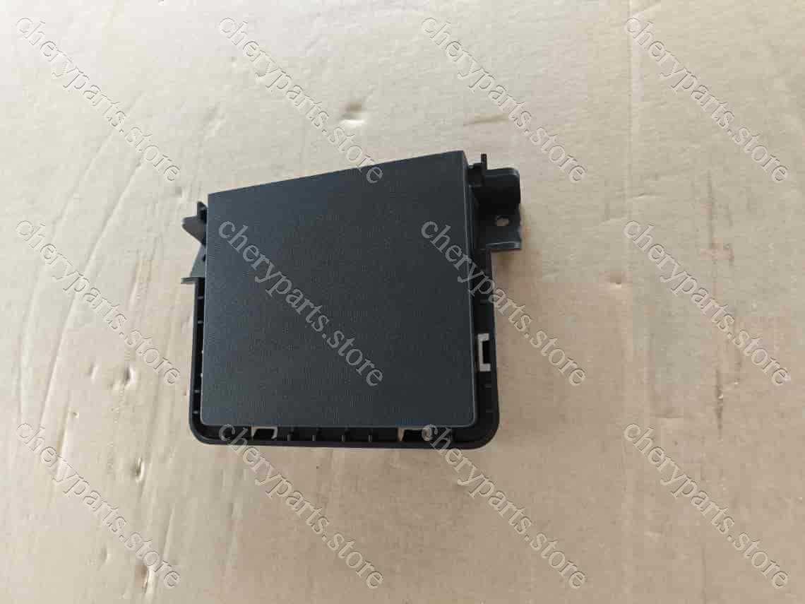 f26-2804517 a towing hook cover in the middle of the 1751