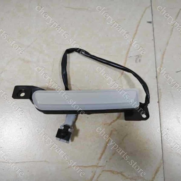 f26-4417010ab left front wheel eyebrow light 1335