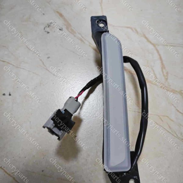 f26-4417010ac right front wheel eyebrow light 1337